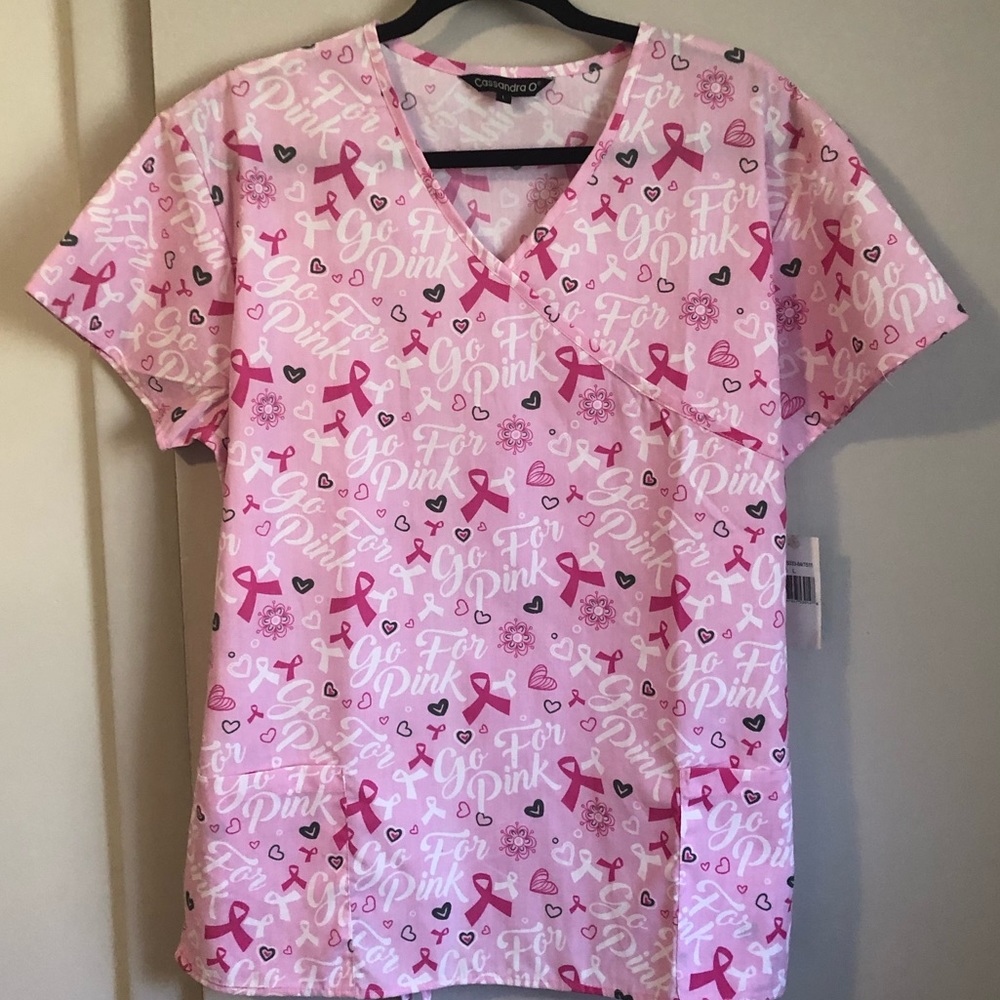 NWT Size Large Cassandra O Scrubs Top